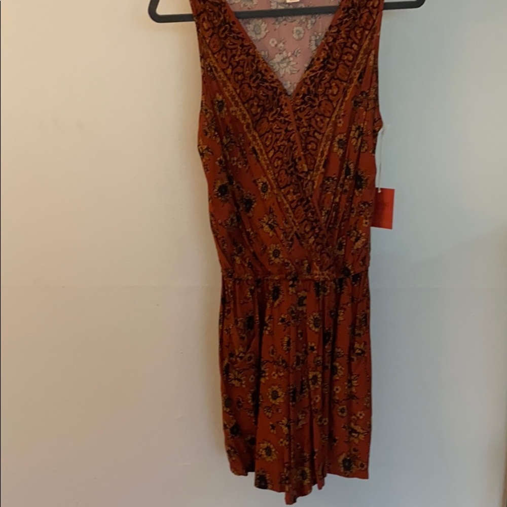 NWT sunflower romper